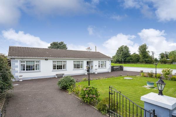 Halltown, Dunderry, Navan, C15 AE24